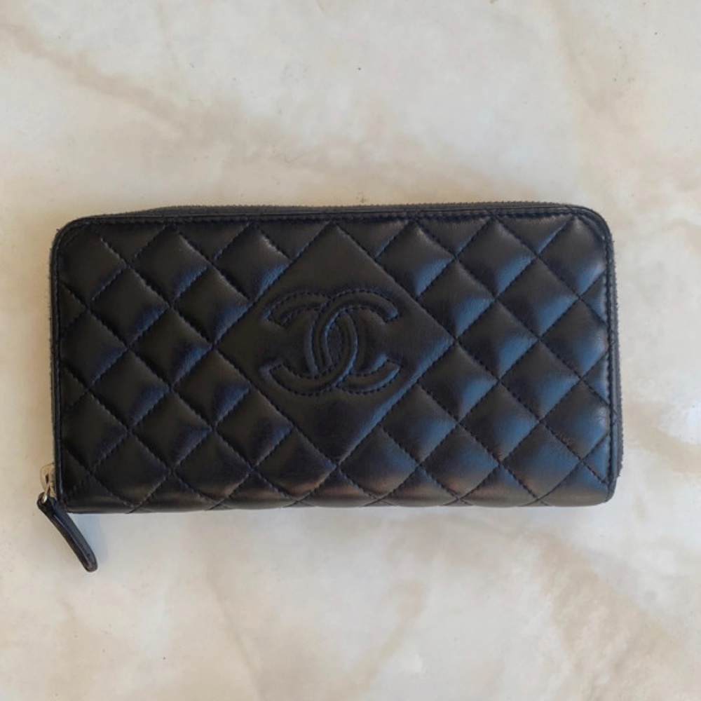 Chanel wallet